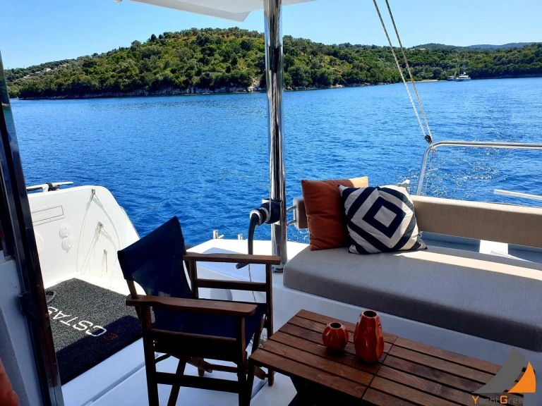Catamaran à louer à Ligia au meilleur prix
