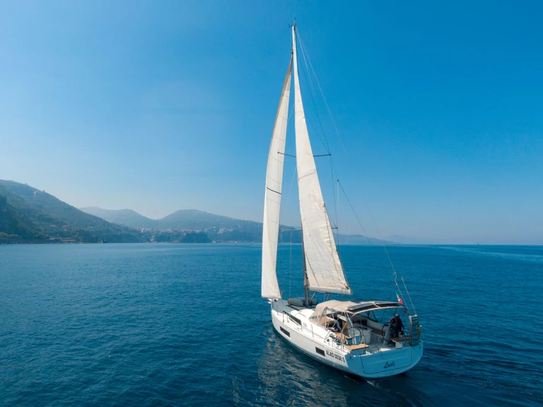 Louez un Bénéteau Oceanis 46.1 à Olbia