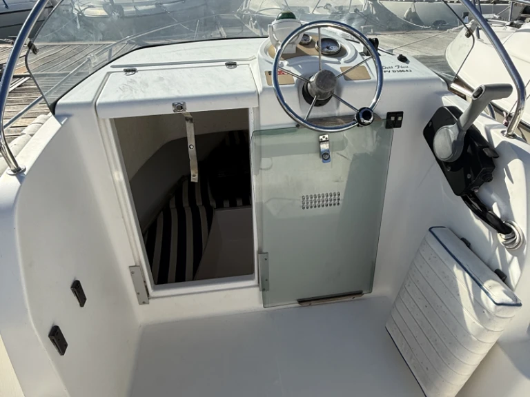 Location Bateau à moteur B2 Marine avec permis