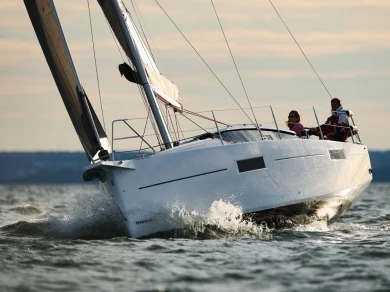 Northman Maxus 35 charter bareboat or skippered in  Valence