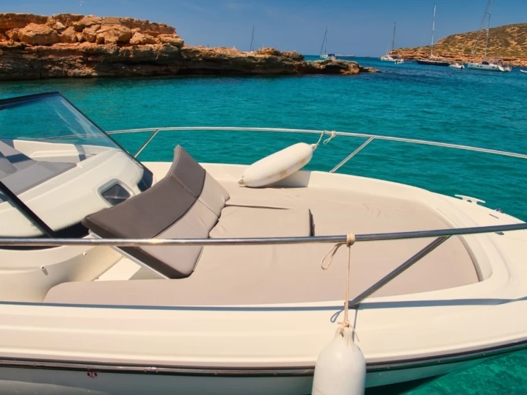 Location à Sant Antoni de Portmany - Jeanneau Cap Camarat 7.5 WA sur SamBoat