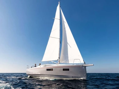 Bénéteau Oceanis 34.1 a louer à Göcek