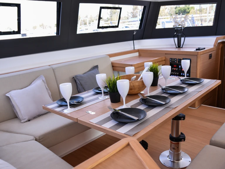Catamaran à louer à Paros (Ile) au meilleur prix