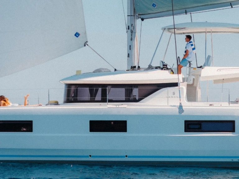 Location bateau Lagoon Lagoon 46 Iconic 4 + 2 cab. à Eden Island sur Samboat