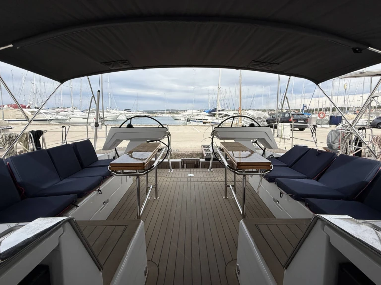 Louez un Hanse Hanse 460 à Rogoznica