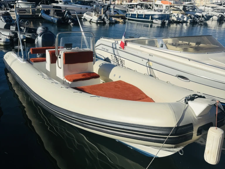 Location Semi-rigide à Port Grimaud - Stylmer 710