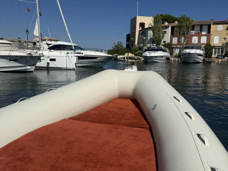 Louer Semi-rigide avec ou sans skipper Stylmer à Port Grimaud