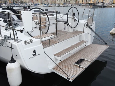 Bénéteau Oceanis 40.1 - Beneteau - First Line między profesjonalistami a osobami prywatnymi w Bas du Fort