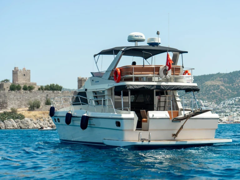 Location Bateau à moteur Fairline avec permis