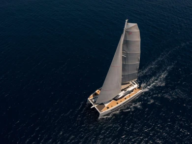 Fountaine Pajot AETHER jednotlivci a charterové společnosti v Athènes