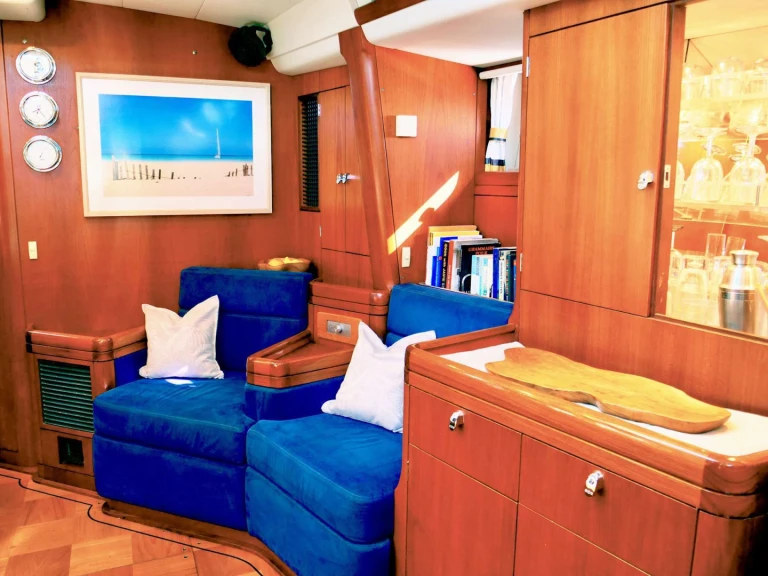 Louer Yacht avec ou sans skipper Oyster Marine à Caraïbes