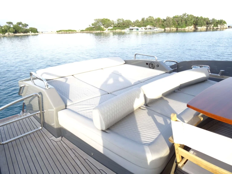 Location à Corfou - Azimut SUPER TOY sur SamBoat