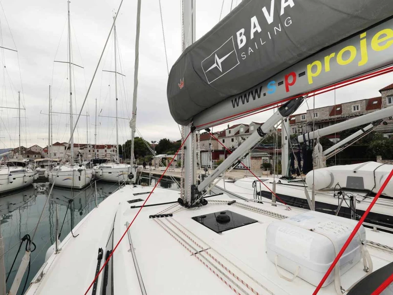 Location bateau Bavaria Bavaria C42 à Zadar sur Samboat