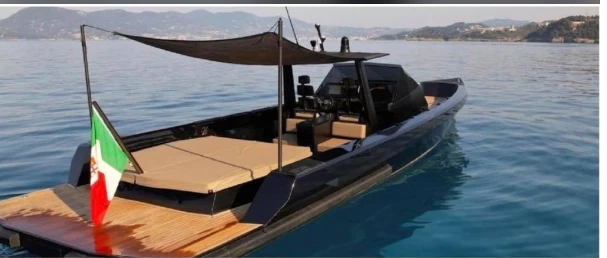 Location à Naples - WALLY YACHTS Tender 43 sur SamBoat