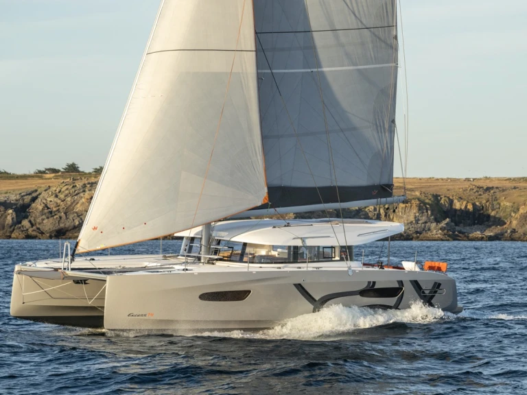 Location bateau Brindisi pas cher Excess 14