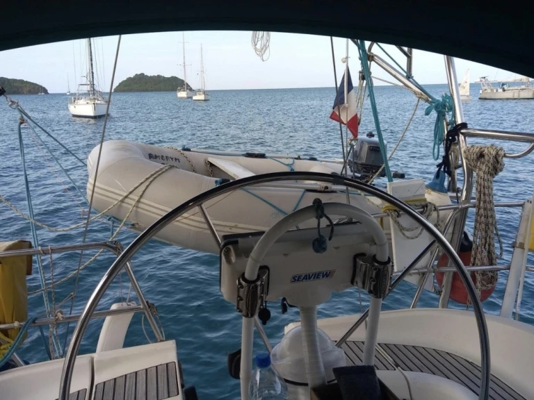 Louez un Jeanneau Sun Odyssey 42.2 à Le Marin
