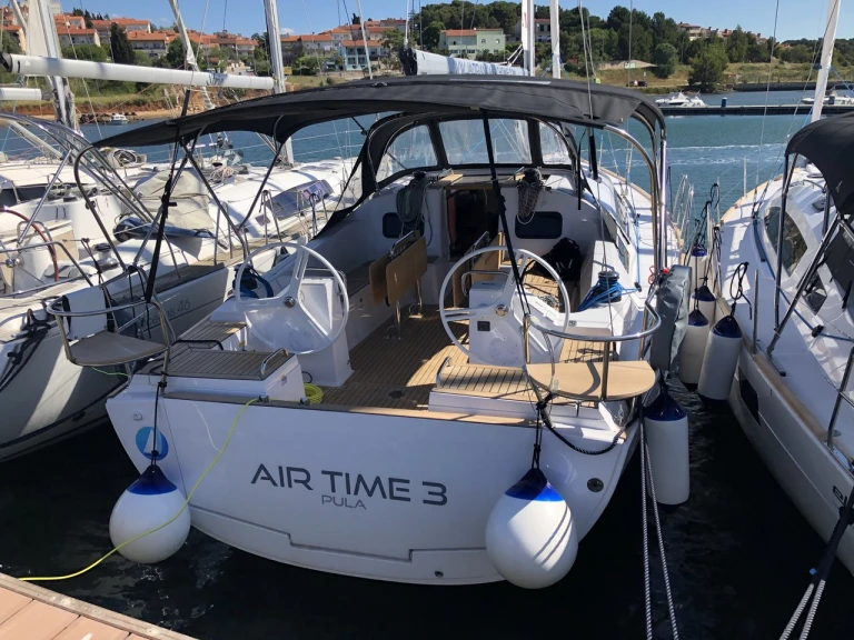 Location à Punat - Elan Impression 45.1 sur SamBoat