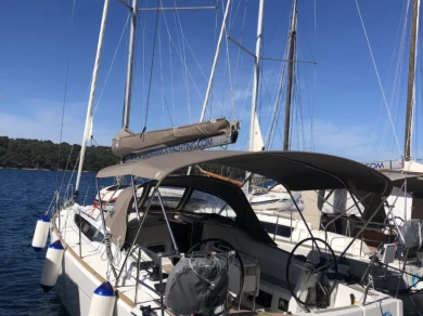 Yacht charter Punat - Jeanneau Sun Odyssey 349 on SamBoat