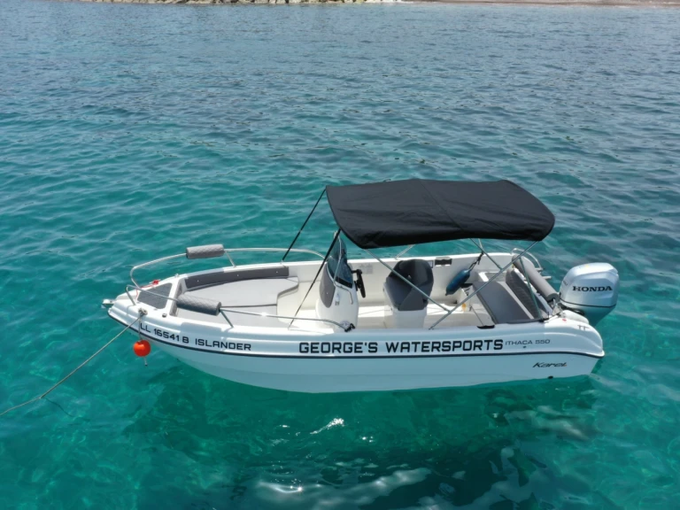 Location Bateau à moteur Karel avec permis
