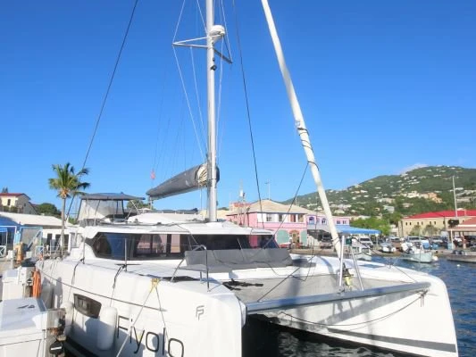 Location Catamaran Fountaine Pajot avec permis