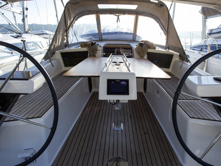 Louer Voilier avec ou sans skipper Dufour à Punat