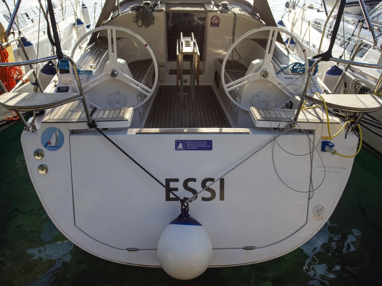 Location à Punat - Elan Impression 35 sur SamBoat