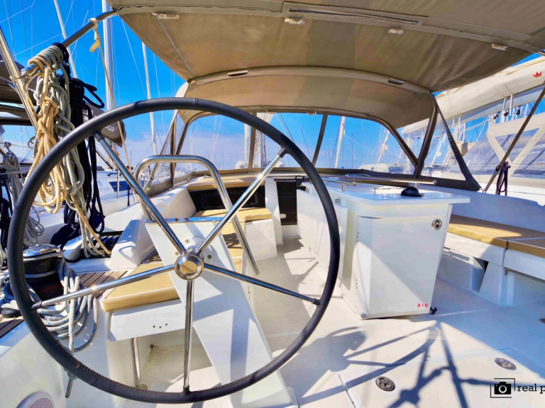 Location à Olbia - Bénéteau Oceanis 46.1 sur SamBoat