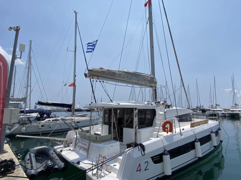 Catamaran à louer à Vlychó au meilleur prix