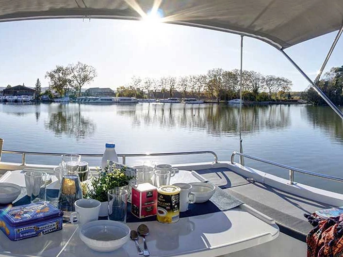Location bateau Le Boat Horizon 2 à Decize sur Samboat