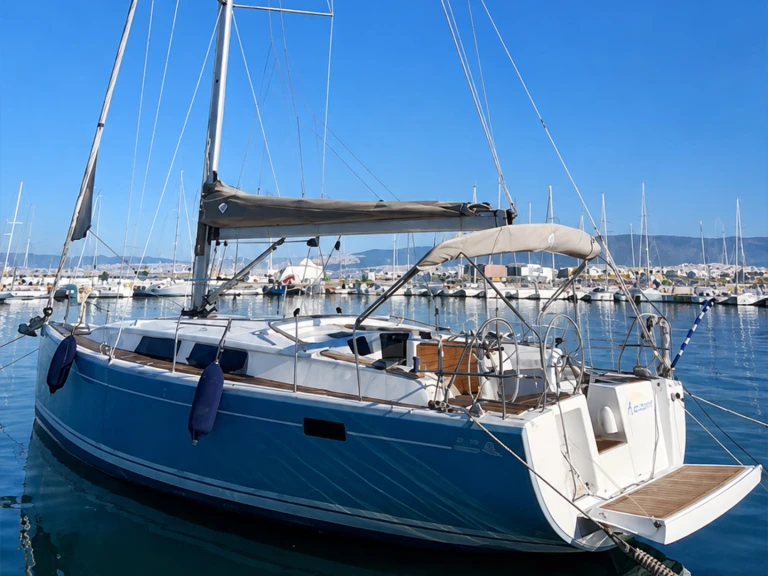 Hanse Hanse 385 a louer à Lávrio