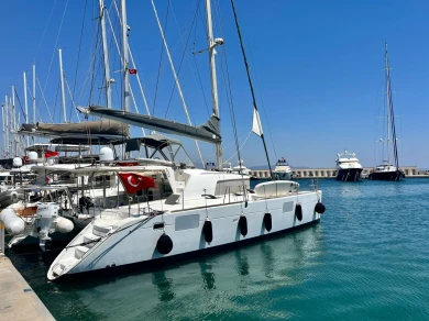 Location bateau Adaköy pas cher Lagoon 440
