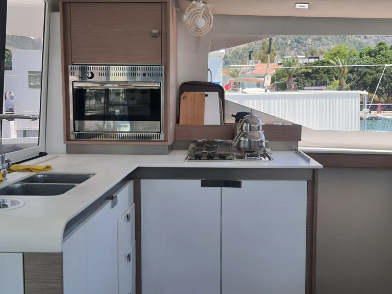 Catamaran à louer à Adaköy au meilleur prix