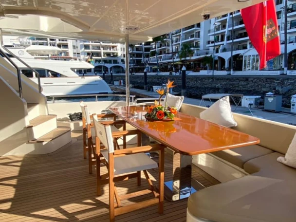 Location bateau Azimut Azimut 85 à Marina Vallarta sur Samboat