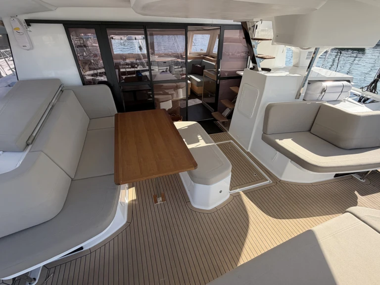 Location bateau Fountaine Pajot Fountaine Pajot FP 44 Maestro - 3 cab. à Palma de Majorque sur Samboat