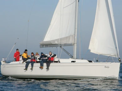 Boat rental Hanse Hanse 370 in Barth on Samboat