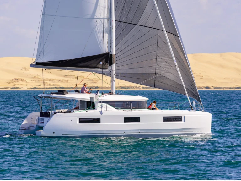 Location bateau Can Pastilla pas cher Lagoon 46