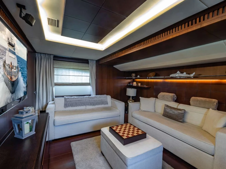 Location Yacht Azimut avec permis