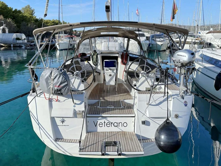 Louez un Jeanneau Sun Odyssey 409 à Barth