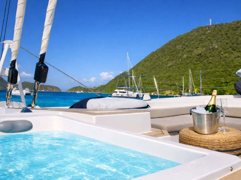 Louer Yacht avec ou sans skipper Fountaine Pajot à Caraïbes