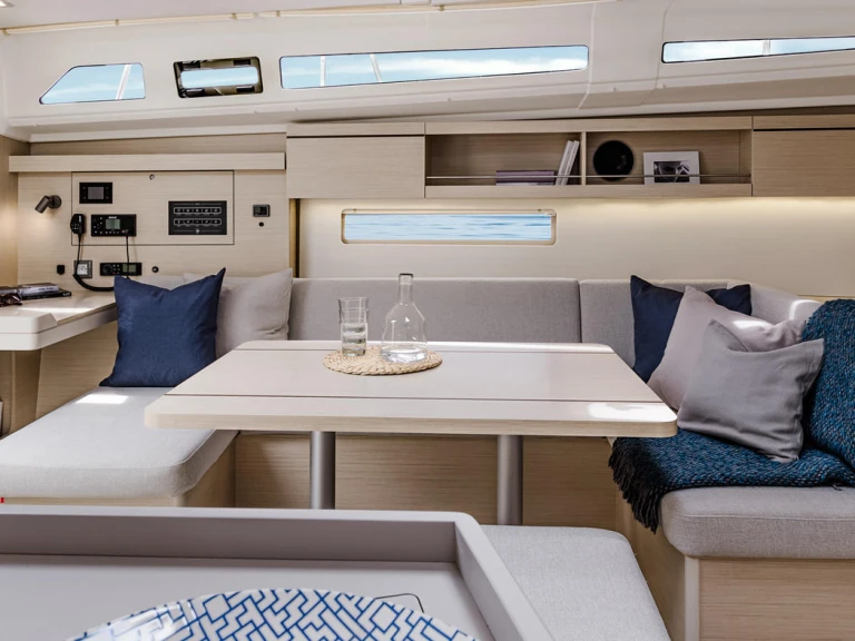 Location Voilier à Néa Péramos - Bénéteau Oceanis 40.1