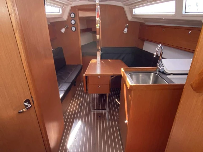 Bavaria Cruiser 34 a louer à Flensburg