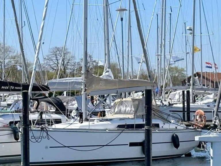 Location bateau Dufour Dufour 310 à Heiligenhafen sur Samboat