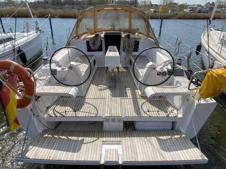 Location bateau Dufour Dufour 382 Grand Large à Barth sur Samboat