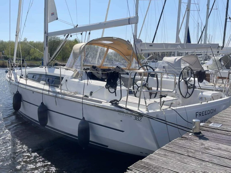 Louer Voilier avec ou sans skipper Dufour à Barth