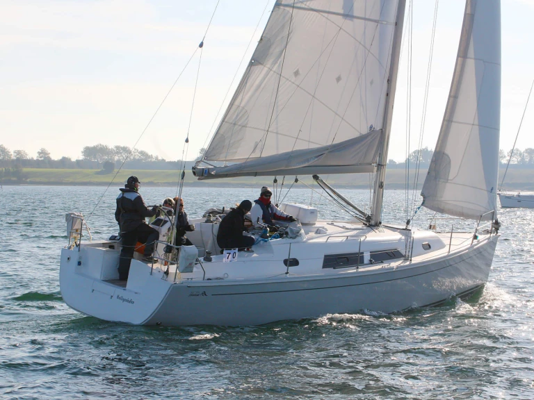 Louez un Hanse Hanse 370 à Heiligenhafen