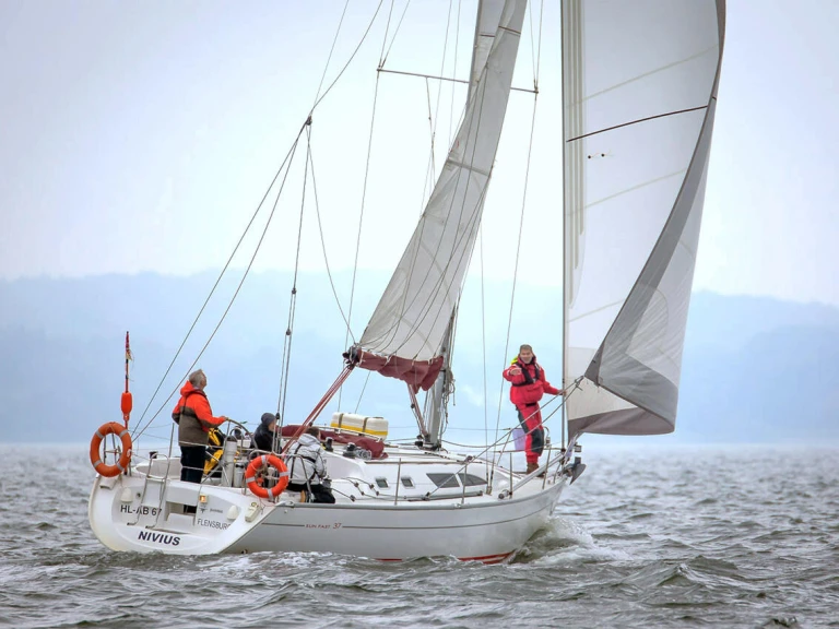 Jeanneau Sun Fast 37 a louer à Flensburg