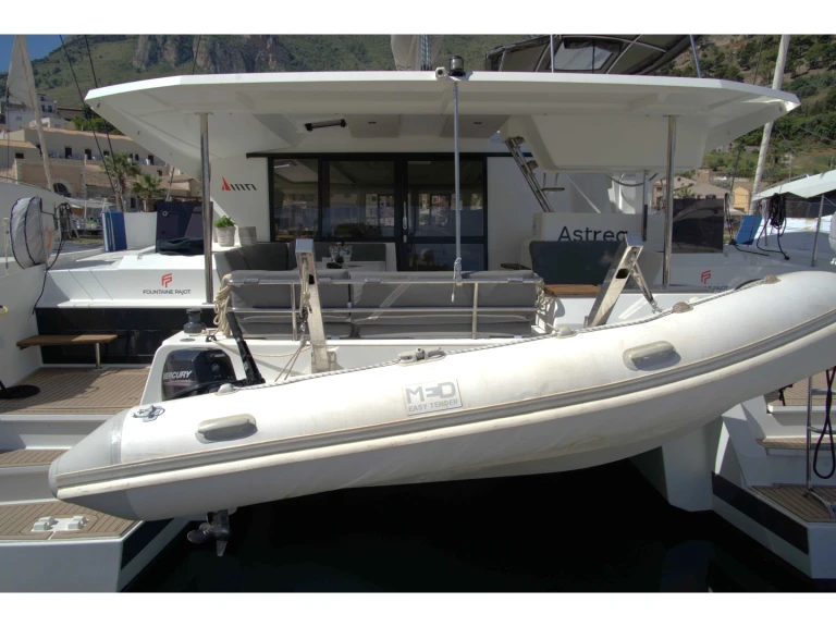 Location à Castellammare del Golfo - Fountaine Pajot Fountaine Pajot Astréa 42 (Wm-Ac in dinette-Gen-Sol.Pan) sur SamBoat