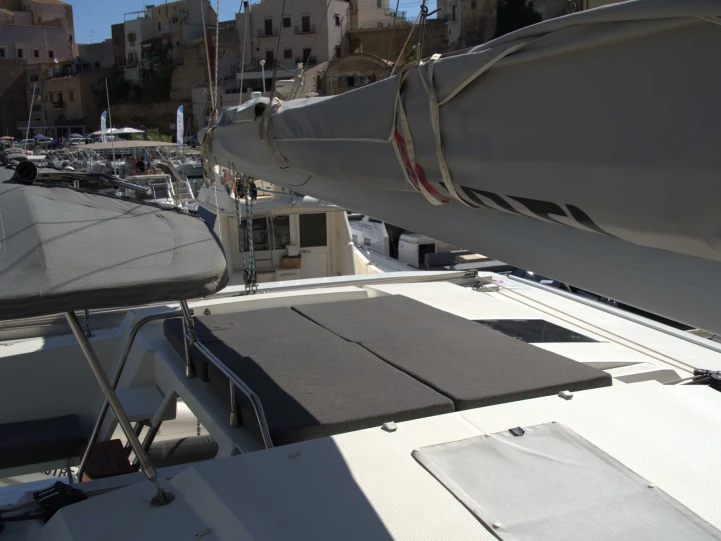 Louez un Fountaine Pajot Fountaine Pajot Astréa 42 (Wm-Ac in dinette-Gen-Sol.Pan) à Castellammare del Golfo