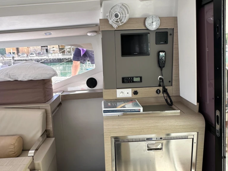Catamaran à louer à Castellammare del Golfo au meilleur prix