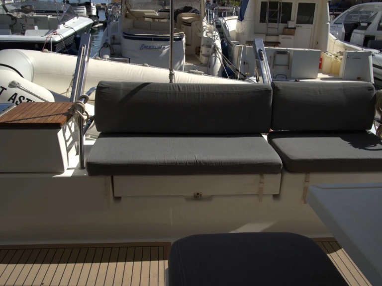 Location bateau Fountaine Pajot Fountaine Pajot Astréa 42 (Wm-Ac in dinette-Gen-Sol.Pan) à Castellammare del Golfo sur Samboat